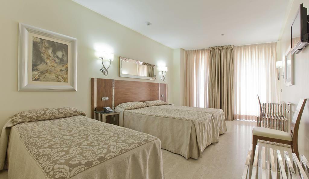Gran Hotel Corona Sol Salamanca Room photo
